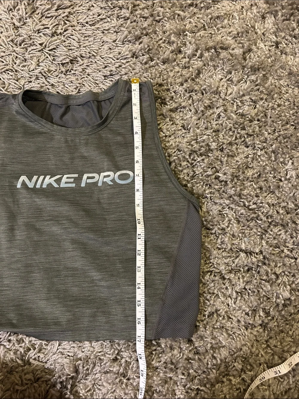 Nike Pro Women’s Gray Mesh Back Cropped Athletic Top